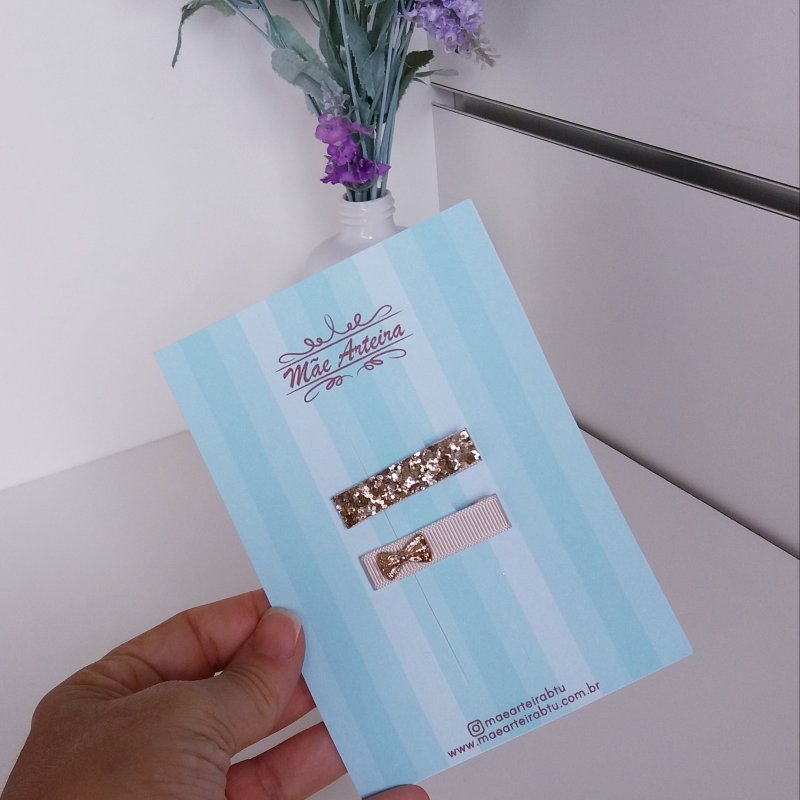 Hair Clip 2 Pequeno Dourado/Brilho Lacinho