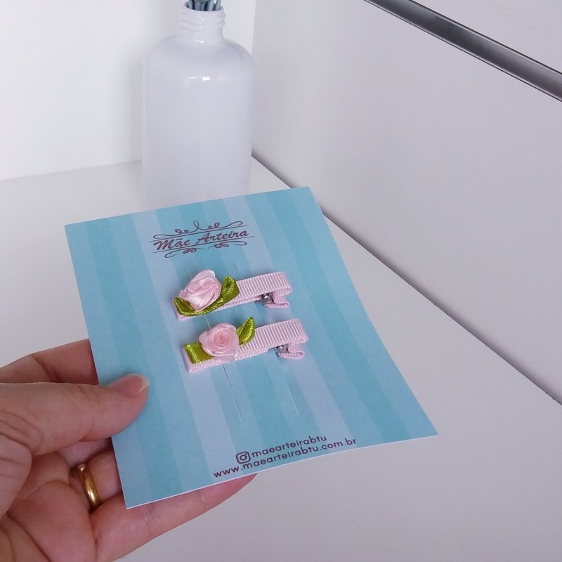 Hair Clip 2 Pequeno Rosa Bebe/Flor Cetim