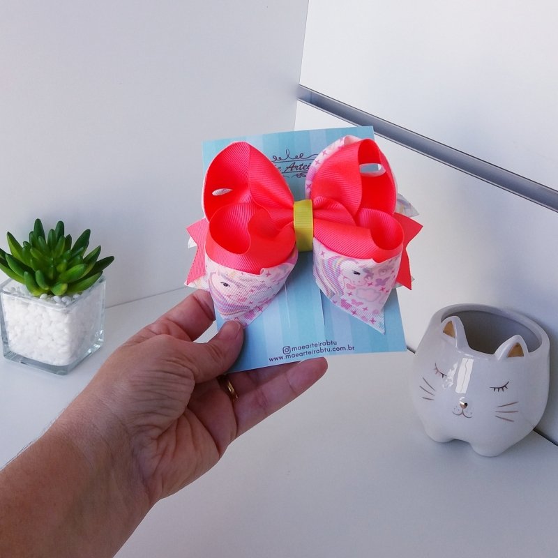 Laço Boutique Sobreposto Grande Laranja Neon e Unicórnio