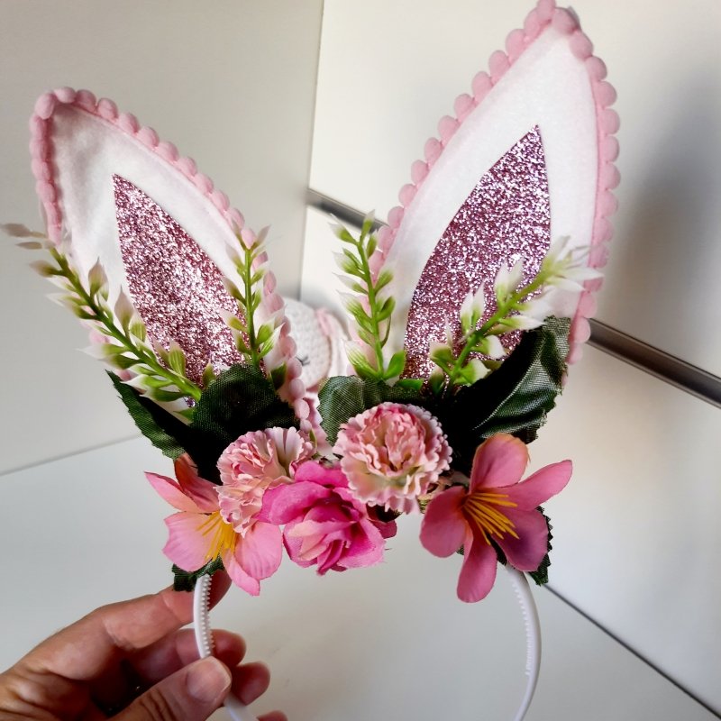 Tiara Orelhinha de Coelho Flores Rosa - Imagem 3