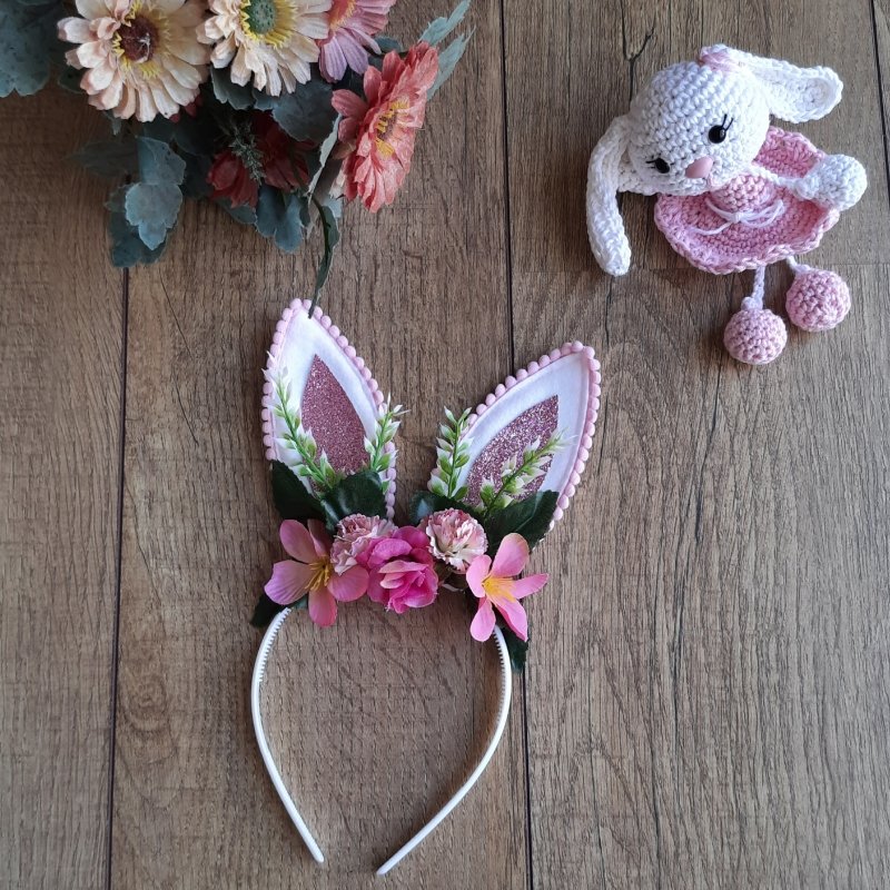 Tiara Orelhinha de Coelho Flores Rosa
