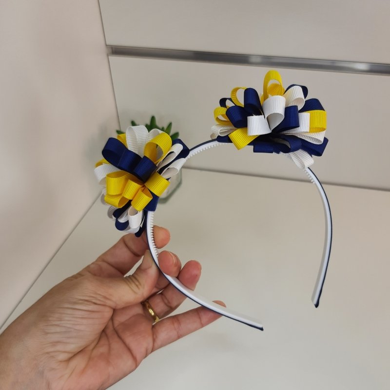 Tiara Pompom Fitas/Azul Marinho Branco Amarelo - Imagem 3