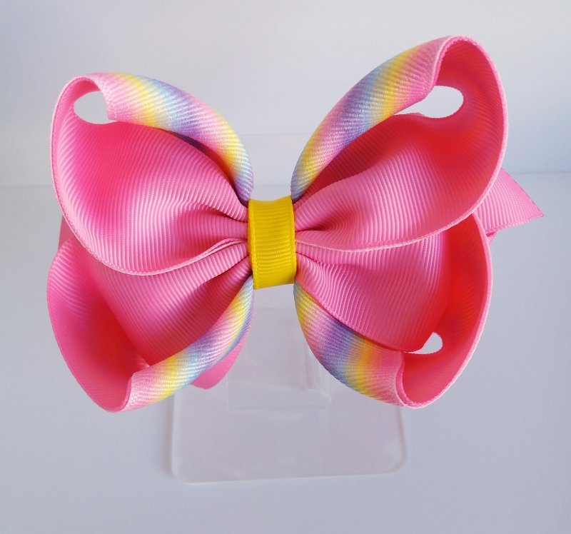 Laço Amora Invertido Grande Rosa Chiclete/Arco-Íris