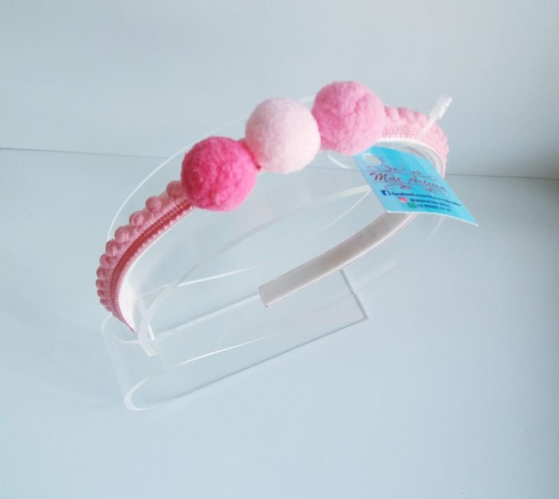 Tiara 3 Pompom Tons de Rosa