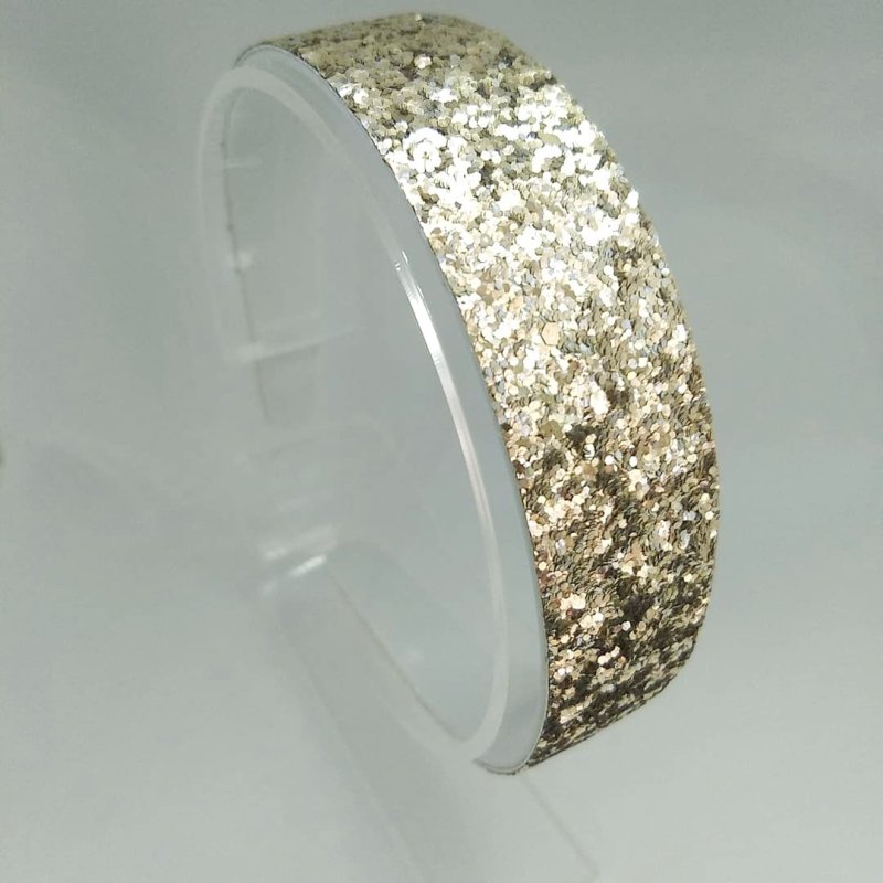 Tiara Larga Brilho Dourado